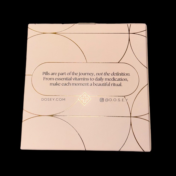 Dosey Pill Compact - Picture 11 of 14